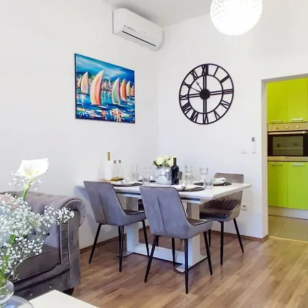 Apartment Donat &